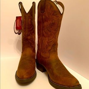 BRAND NEW!! Men’s Justin Boots